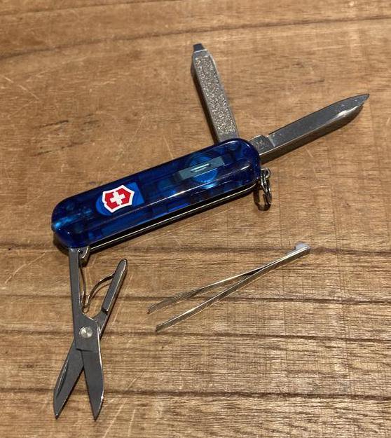 VICTORINOX ビクトリノックス＞ スイスライト T2 WL 【クリックポスト