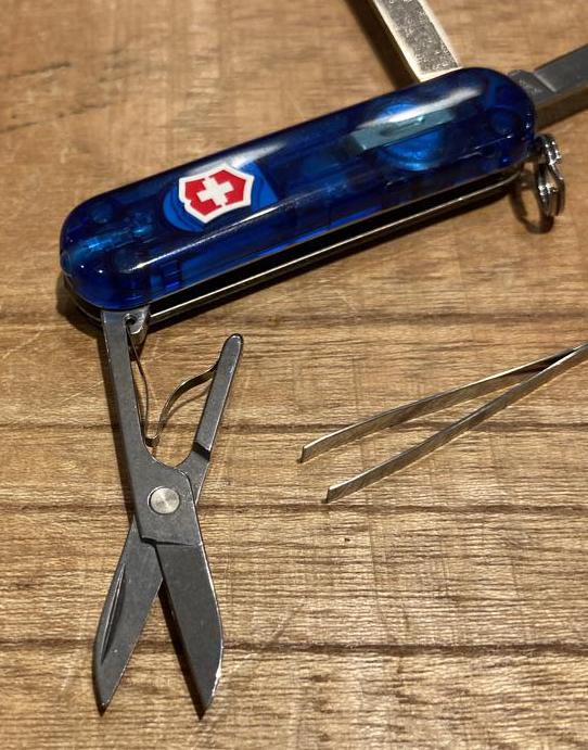 VICTORINOX ビクトリノックス＞ スイスライト T2 WL 【クリックポスト