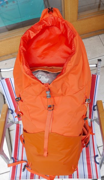 patagonia パタゴニア＞ Altvia Pack 28L アルトヴィアパック 28L | 中古アウトドア用品・中古登山用品 買取・販売専門店  : maunga (マウンガ)