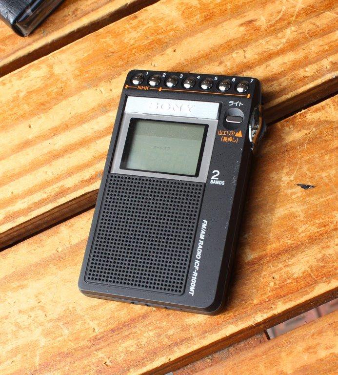 オーディオ機器SONYソニー FM/AM PLLシンセサイザーラジオ ICF-R100MT