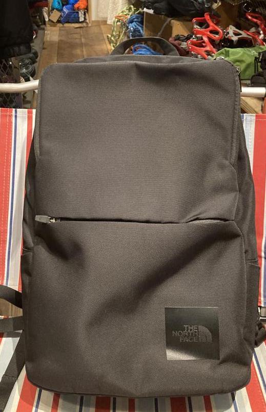 THE NORTH FACE ノースフェイス＞ SHUTTLE DAYPACK SLIM シャトル