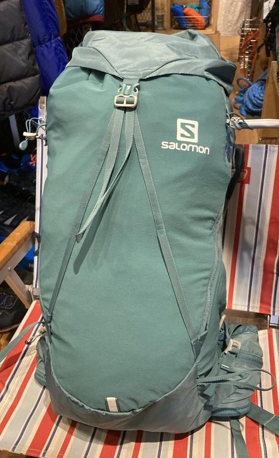 高評価！ SALOMON OUTNIGHT 30＋5 S-Mグレー 登山用品 - education