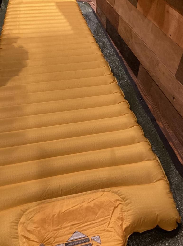 【NEMO】COSMO AIR 20R ニーモ　エアーマット NEMO Cosmo 20R Insulated Air Sleeping Pad with Pump | REI Co-op