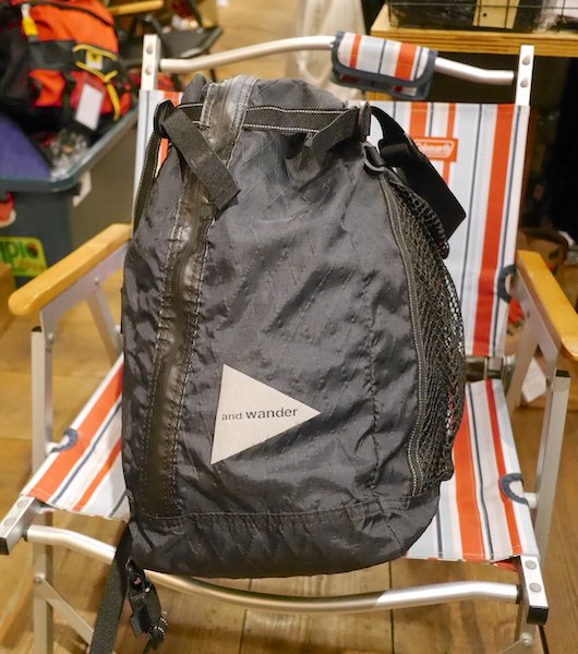 and wander アンドワンダー＞ X-Pac 25L 3way tote bag | 中古