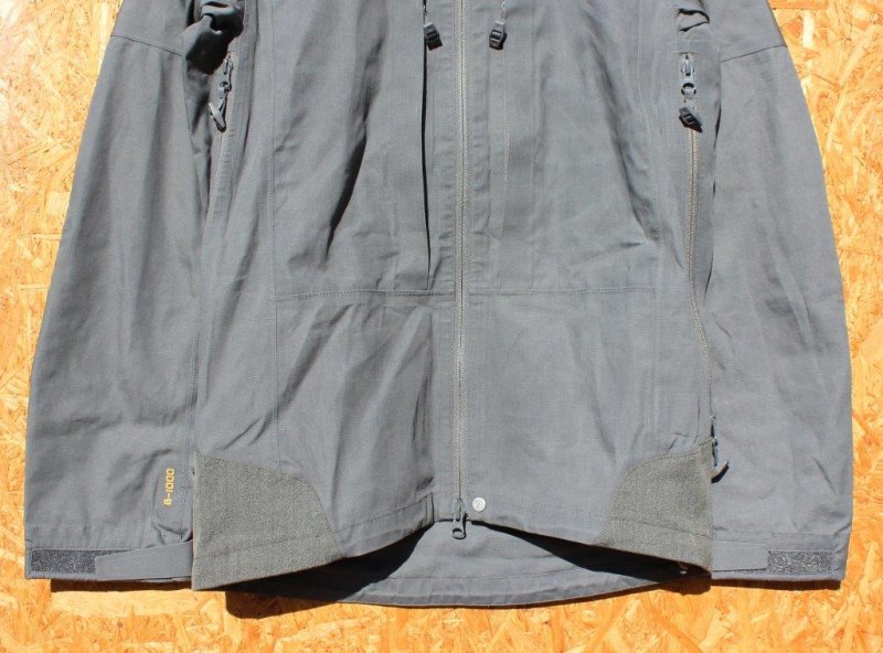 ＜FJALL RAVEN　フェールラーベン＞　Bergtagen Jacket　バーグターゲンジャケット | 中古アウトドア用品・中古登山用品  買取・販売専門店 : maunga (マウンガ)