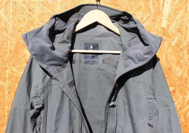 ＜FJALL RAVEN　フェールラーベン＞　Bergtagen Jacket　バーグターゲンジャケット | 中古アウトドア用品・中古登山用品  買取・販売専門店 : maunga (マウンガ)