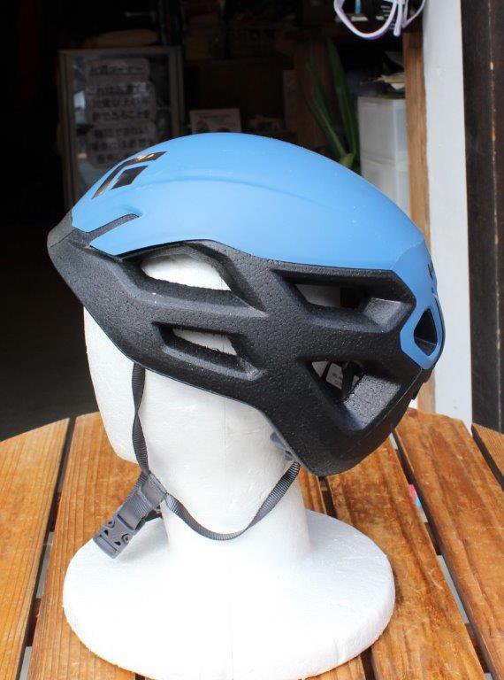 ブラックダイヤモンド ビジョンMIPS ヘルメット - 登山用品
