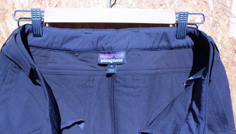 patagonia パタゴニア＞ Point Peak Trail Pants - Short ポイント