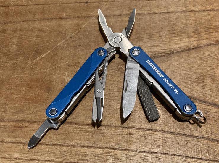 LEATHERMAN レザーマン＞ SQUIRT PS4 スクォートPS4 【クリックポスト便】対応| 中古アウトドア用品・中古登山用品  買取・販売専門店 : maunga (マウンガ)