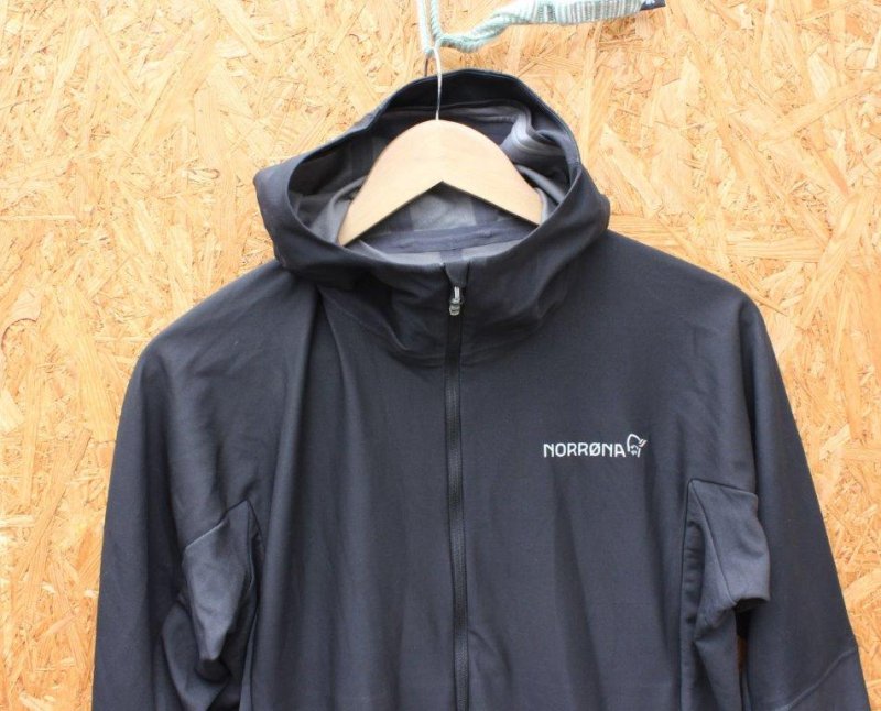 ＜NORRONA　ノローナ＞　Bitihorn Windstopper Zip Hood　ビティホーンウィンドストッパージップフード |  中古アウトドア用品・中古登山用品 買取・販売専門店 : maunga (マウンガ)