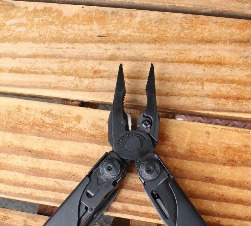 ＜LEATHERMAN　レザーマン＞　SURGE Black　サージブラック　【クリックポスト便】対応 | 中古アウトドア用品・中古登山用品  買取・販売専門店 : maunga (マウンガ)