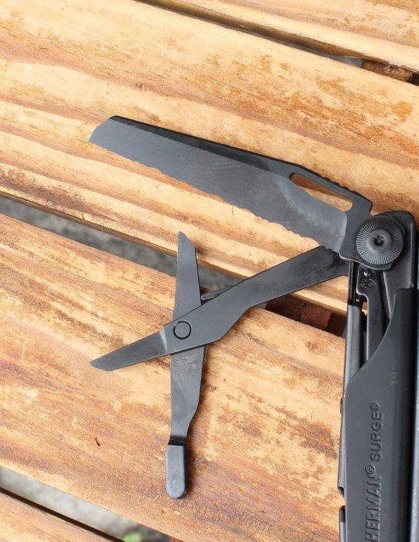 ＜LEATHERMAN　レザーマン＞　SURGE Black　サージブラック　【クリックポスト便】対応 | 中古アウトドア用品・中古登山用品  買取・販売専門店 : maunga (マウンガ)