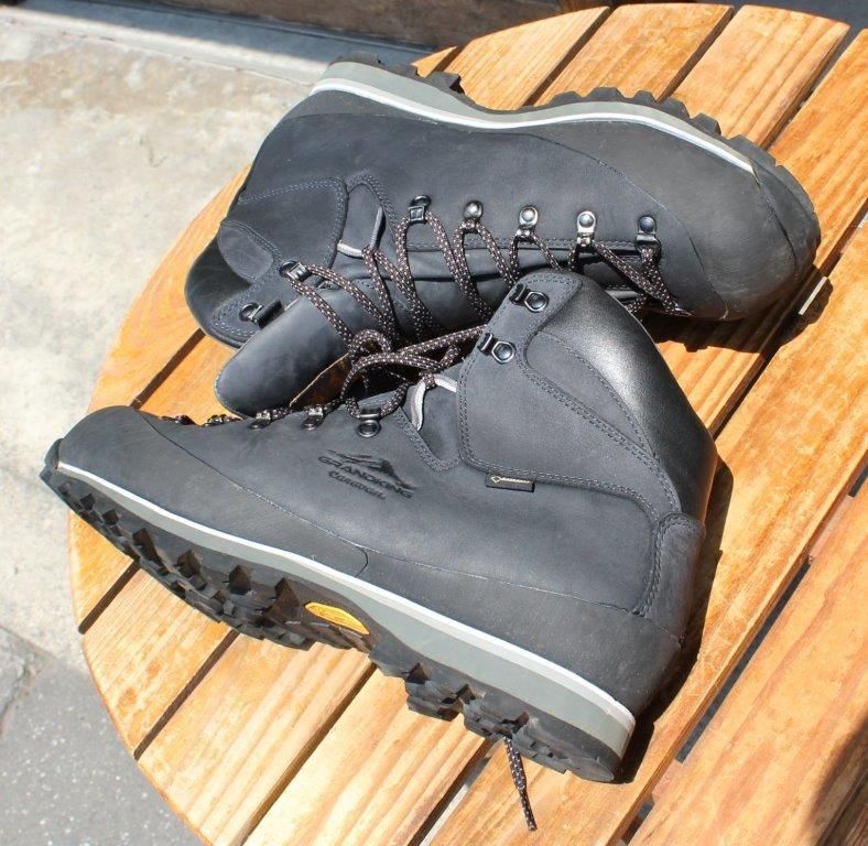 CARAVAN トレッキングブーツ Grandking GORE-TEX vibramソール