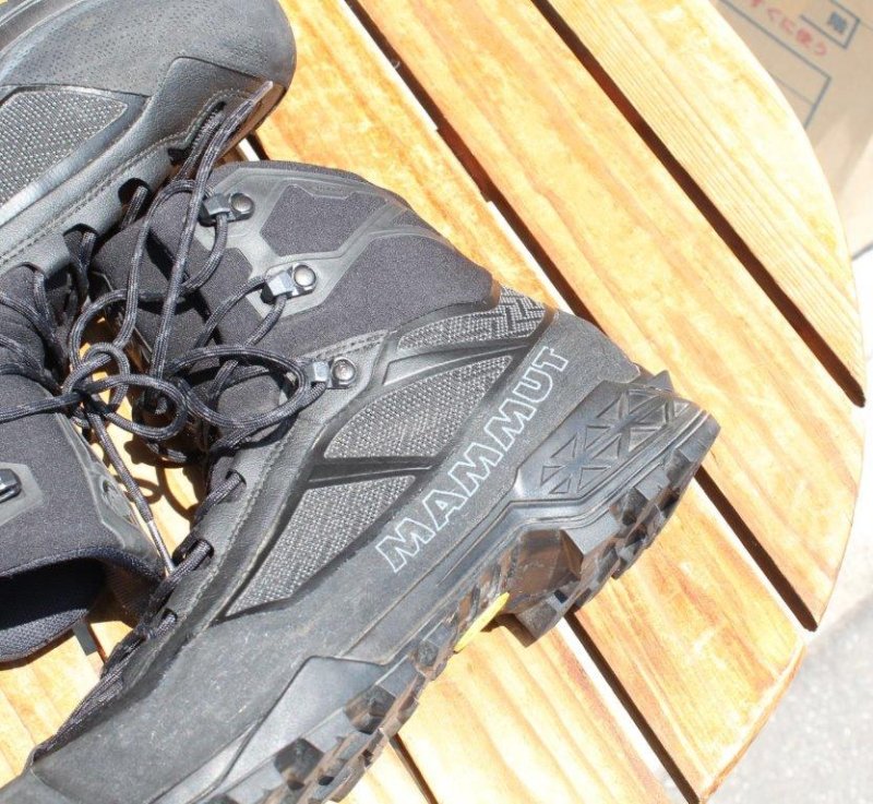 MAMMUT マムート＞ TAISS LIGHT MID GTX テスライトミッドゴアテックス