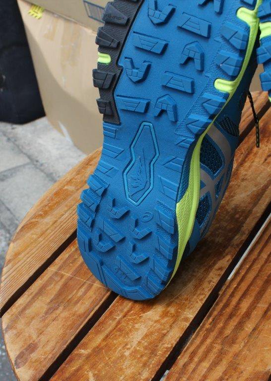 asics アシックス＞ GEL-FujiAttack 5 ゲル-フジアタック5 | 中古