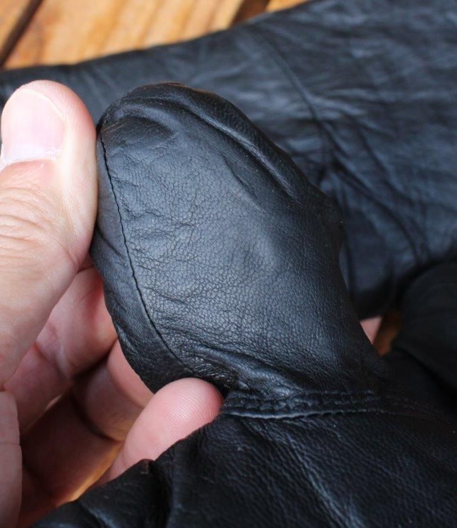 Gear Review ギアレビュー モンベル OutDry ウィンターレザーグローブ|オンサイトカナダ ブログ