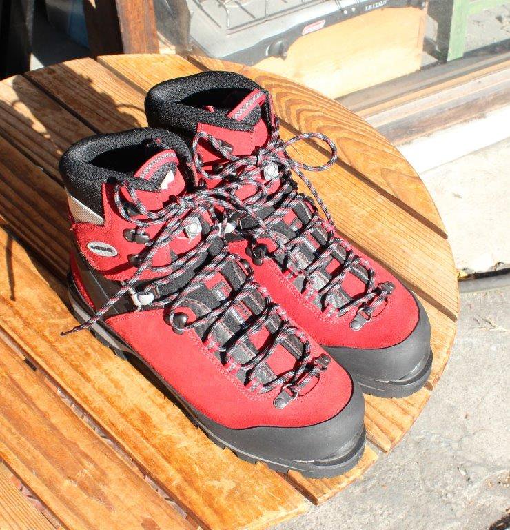 ＜LOWA　ローバー＞　MOUNTAIN EXPART GTX　マウンテンエキスパートGTX | 中古アウトドア用品・中古登山用品 買取・販売専門店  : maunga (マウンガ)