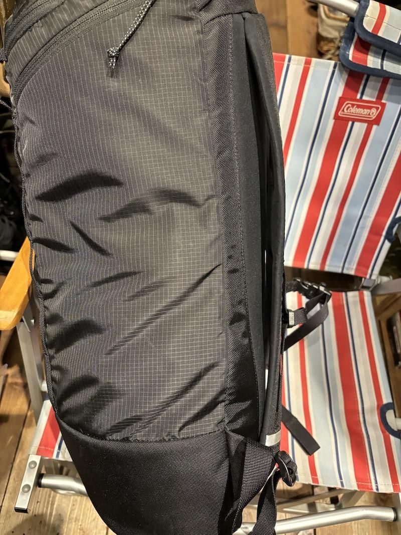 Mountain Hardwear JTREE 22 ブラック MOUNTAIN HARDWEAR（マウンテンハードウェアー）の「【MOUNTAIN