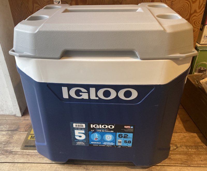 IGLOO イグルー＞ MaxCold Latitude 62 Quart (58L) Cooler マックス