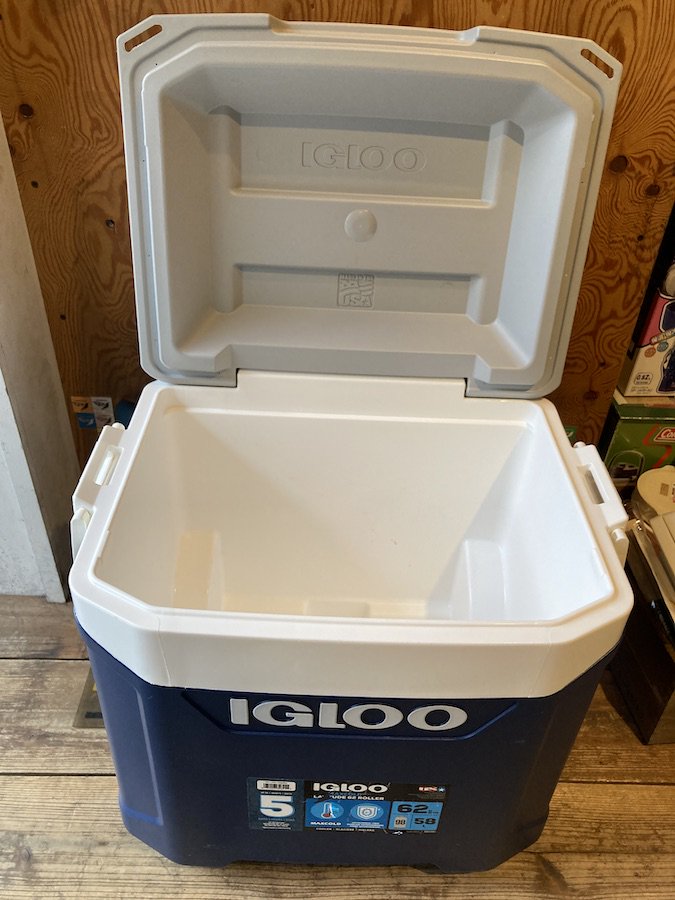 IGLOO イグルー＞ MaxCold Latitude 62 Quart (58L) Cooler マックス