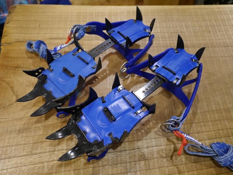 未使用 シモンズ simond MAKALU 2 マカルー 収納ケース 付き 12本爪 アイゼン クランポン 登山 アウトドア 未使用 シモンズ simond MAKALU 2 マカルー 収納ケース 付き 12