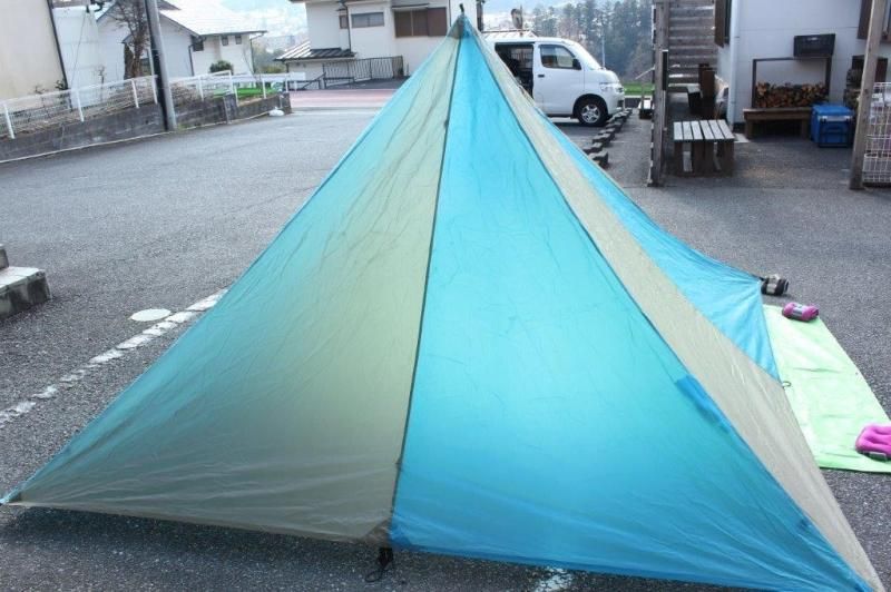 Black Diamond ブラックダイヤモンド＞ MEGA LIGHT W/CF POLE メガ