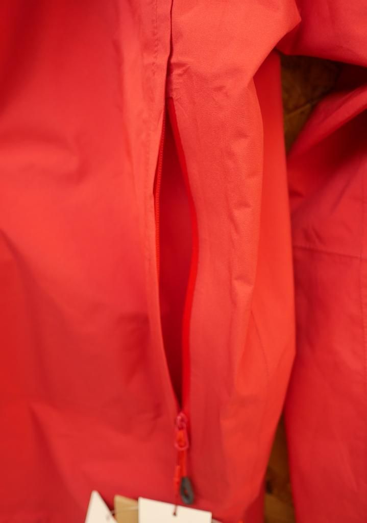 MAMMUT マムート＞ Albula HS Hooded Jacket AF アルブラ ハード