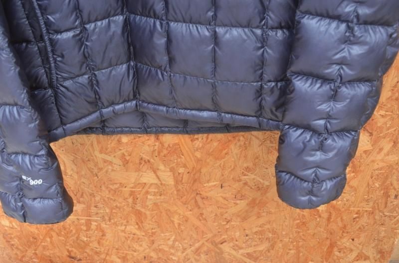 mont-bell US EXライト ダウン アノラック 2301351_lgy.webp