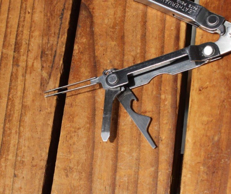 LEATHERMAN レザーマン＞ MICRA SILVER マイクラシルバー 【クリックポスト便】対応 | 中古アウトドア用品・中古登山用品  買取・販売専門店 : maunga (マウンガ)