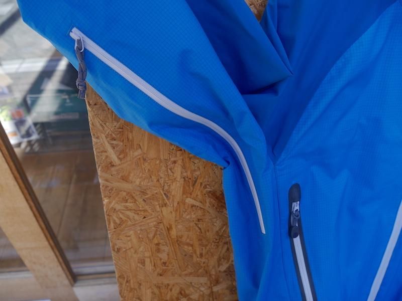 mont-bell モンベル＞ DYNA ACTION PARKA ダイナアクション