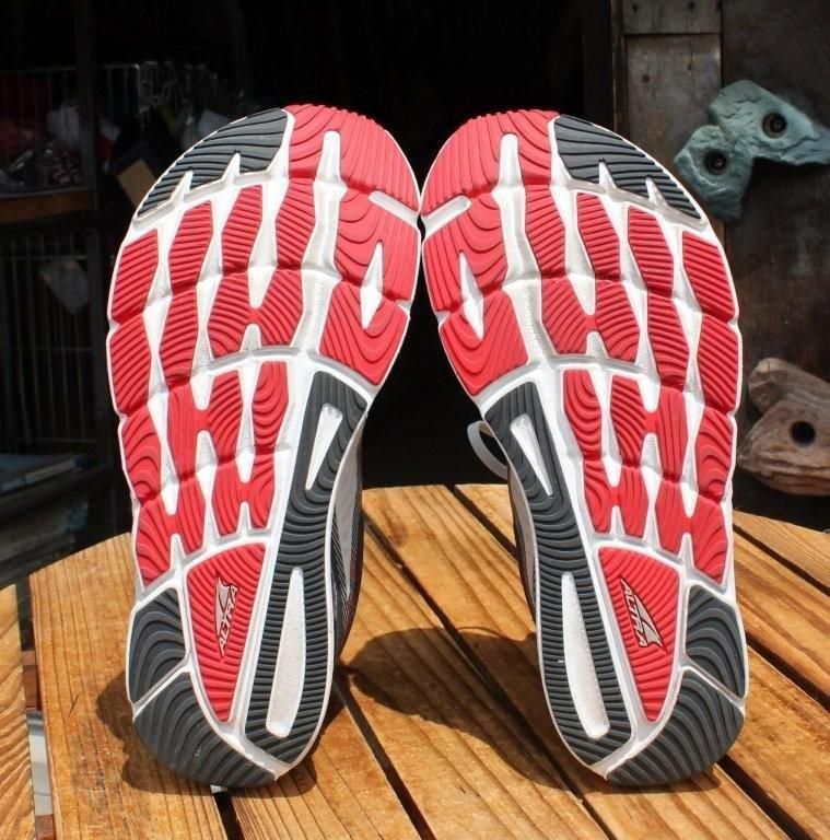 ALTRA アルトラ＞ TORIN 6 WIDE トーリン6ワイド | 中古