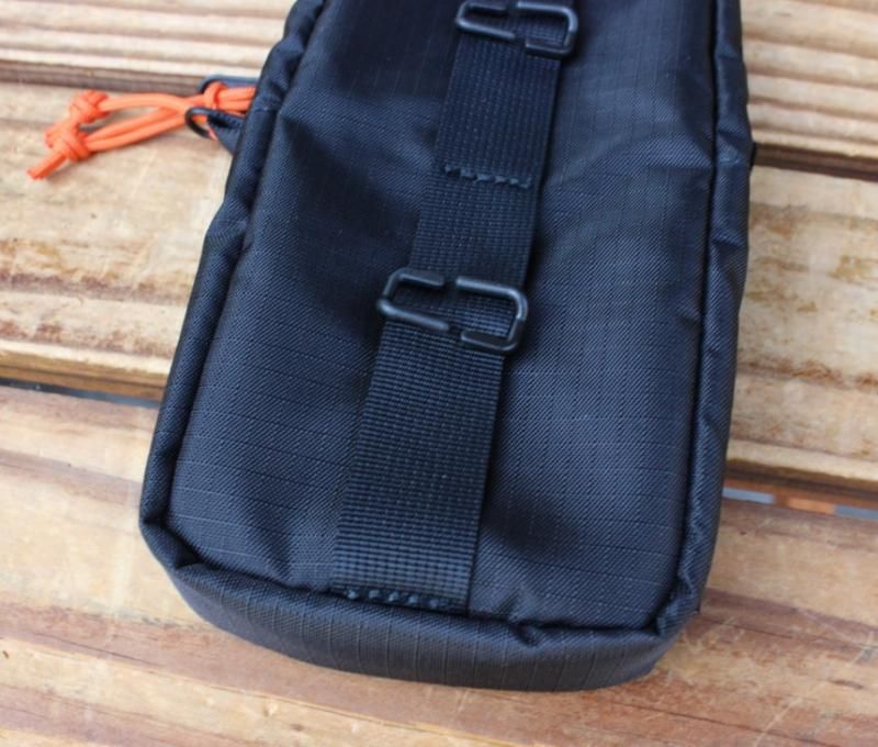 Volcanic  リバイズド 1枚 1/8バギー用タイヤスティック(青)12個入 [RS-931-BL] - 2,090円