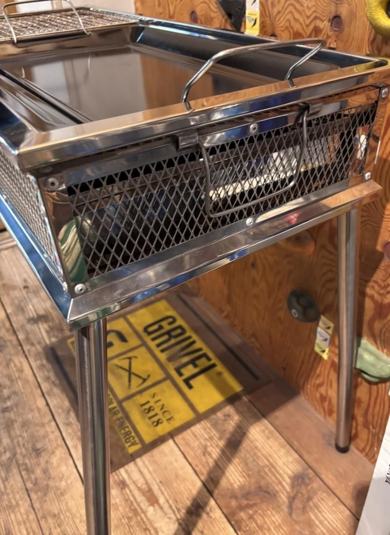 Coleman コールマン＞ COOL SPIDER STAINLESS GRILL GRANDE