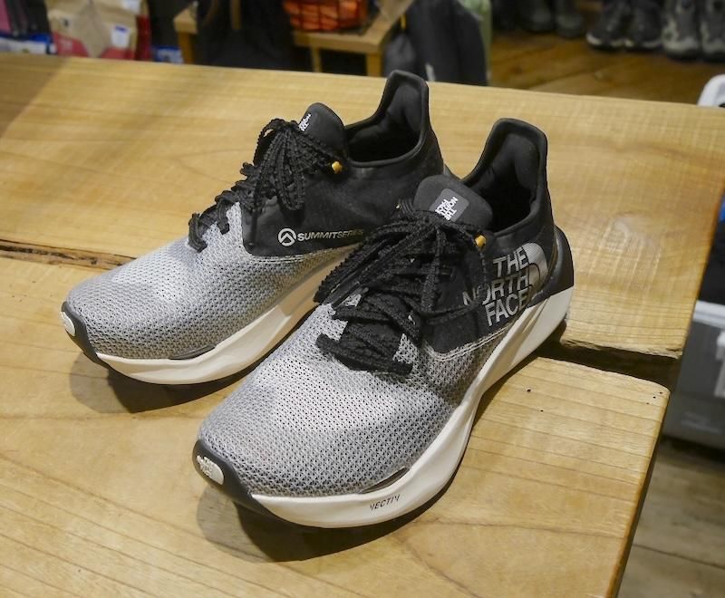 THE NORTH FACE ノースフェイス＞ Summit Vectiv Sky Women サミット