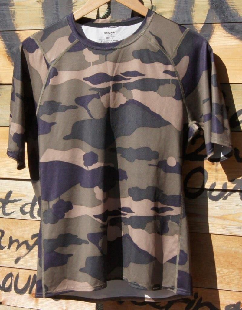 patagonia パタゴニア＞ CAPILENE1 SILKWEIGHT GRAPHIC T-SHIRT - ASIA FIT キャプリーン1シルクウエイトグラフィックTシャツアジアンフィット  | 中古アウトドア用品・中古登山用品 買取・販売専門店 : maunga (マウンガ)