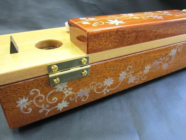 木製琴 ミニチュア Amazon.co.jp: ミニチュアお琴 木製13絃 新古 和楽器 弦楽器 箏