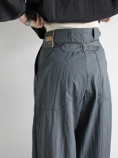 ASSEDONCLOUD　HW wide trousers - Salt shrinking nylon / Blue green
