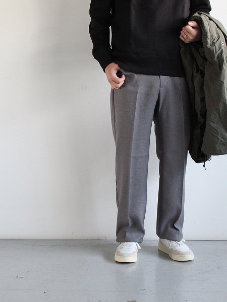 AUTRY(オートリ—) MEDALIST LOW - LEAT/SUEDE WHT/AMAZ