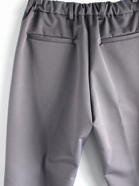 FLISTFIA Belted Trousers / Smoke Charcoal 