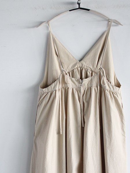unfil (アンフィル)　chambray weather cloth camisole dress / light beige (WHSP-131)