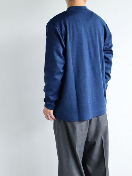 Cale ()Wool Ponte Crew Neck Pull-over (C243U02B01			<br />
)