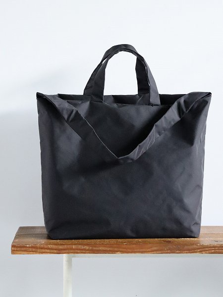 AetaSHOULDER TOTE L / BLACK (NY30)