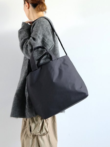 Aeta (アエタ)　SHOULDER TOTE M / BLACK (NY29)