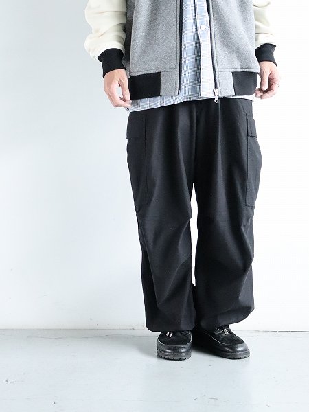 ARMY TWILLBack Satin Cargo Pants / BLACK