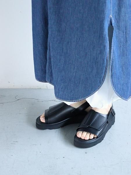 BEAUTIFUL SHOESVELCRO SANDALS / BLACK (no.BSS2512017)