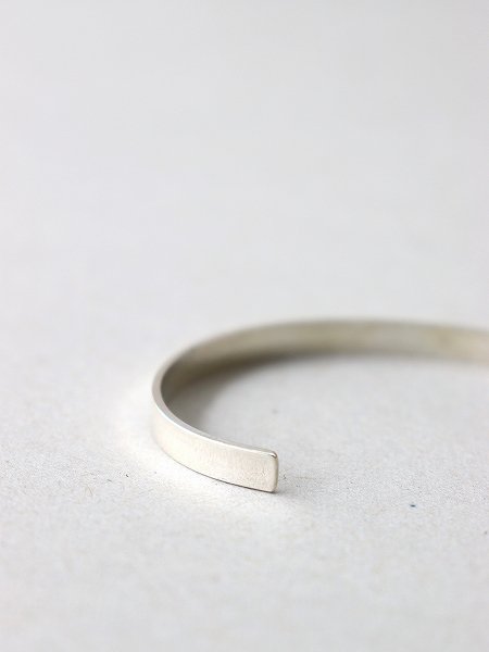 ERA.S&C FLAT BANGLE (SL035)