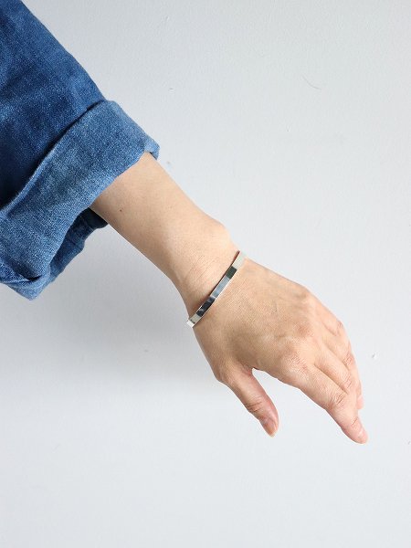 ERA.S&C FLAT BANGLE (SL035)