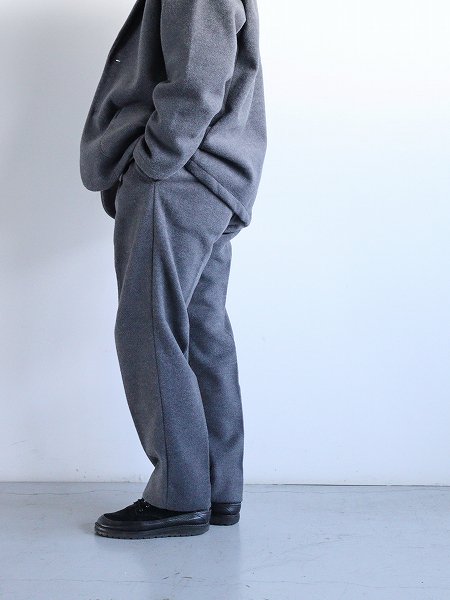 FLISTFIA (եꥹȥե)Tuck Wide Trousers / Charcoal Gray