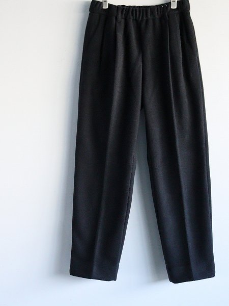 FLISTFIA (եꥹȥե)Tuck Wide Trousers / Modern Black