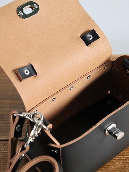 Hender Scheme assemble hand bag flap M